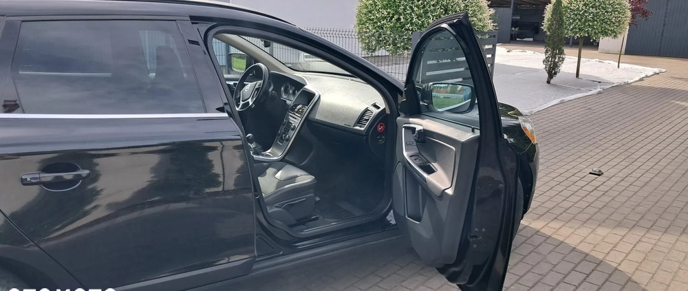 Volvo XC 60 cena 48500 przebieg: 259000, rok produkcji 2012 z Wałbrzych małe 67